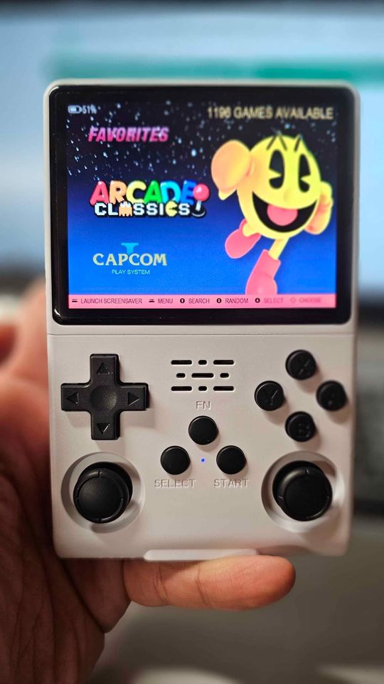 Handheld Game Retro Console 30000+ Games Mini Classic Arcade - R40S PRO