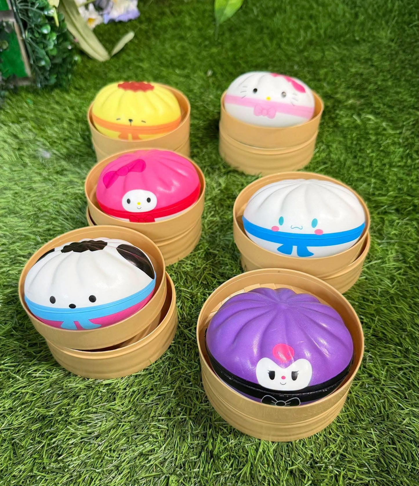 Squishy Steamed Bun Dumpling Toy – Sanrio Mystery (8.5cm)